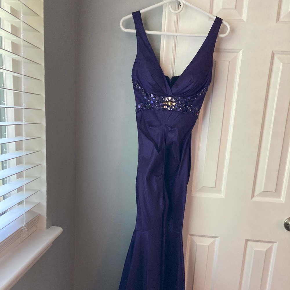 Xscape | Size 8 | Formal Mermaid Purple Dress with Beading